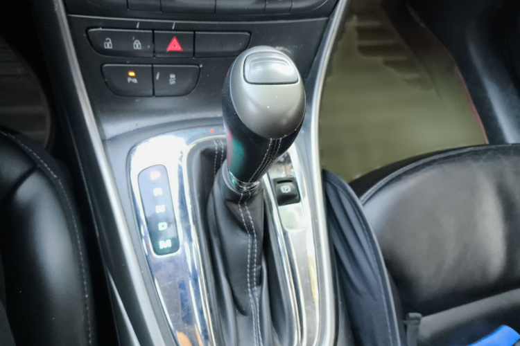 雪佛兰 迈锐宝 2013款 1.6T 自动舒适版局部细节18