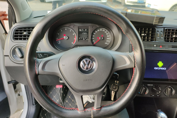 大众 Polo 2018款 1.5L 自动安驾型中控内饰13