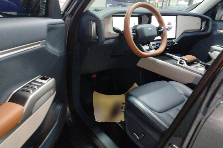 深蓝汽车 深蓝G318 2024款 两驱空悬版中控内饰20