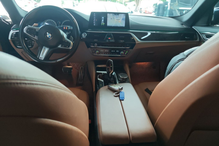 宝马5系 2018款 530Li xDrive M运动套装局部细节16