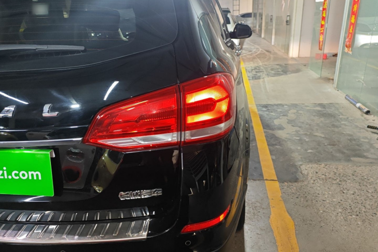 哈弗H6 2019款 运动版 1.5T 自动两驱精英型 国VI车身外观9