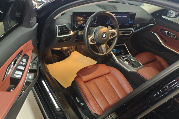 宝马3系 2023款 325Li M运动曜夜套装中控内饰20