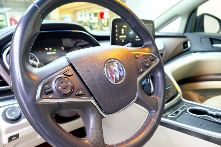 别克GL8 2022款 陆上公务舱 652T 豪华型局部细节13