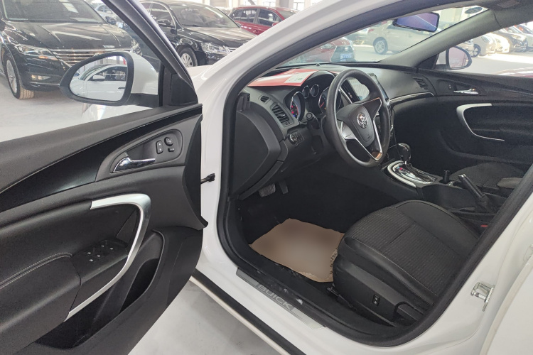 别克 君威 2015款 1.6T 领先技术型中控内饰20