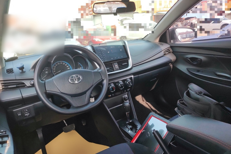 丰田 YARiS L 致炫 2019款 1.5E CVT魅动版 国VI中控内饰7002