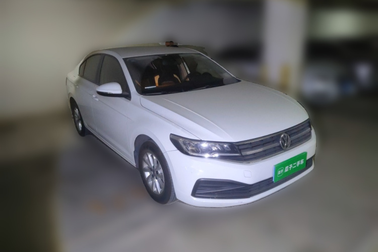 大众 宝来 2020款 1.5L 自动时尚型车身外观3