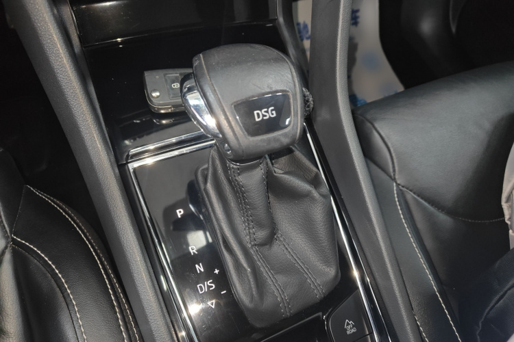 斯柯达 柯迪亚克 2018款 TSI380 7座四驱旗舰版局部细节18