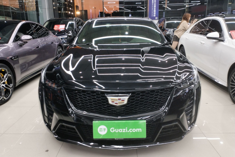 凯迪拉克CT5 2020款 改款 28T 豪华型车身外观2