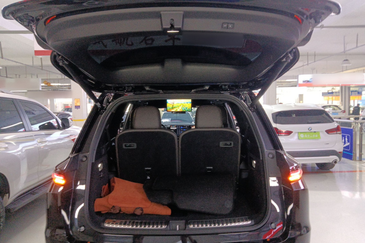 理想汽车 理想L9 2022款 Max机舱底盘23