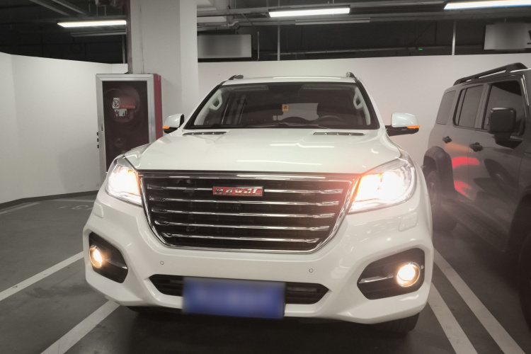 哈弗H9 2017款 2.0T 汽油四驱尊享型 5座车身外观2