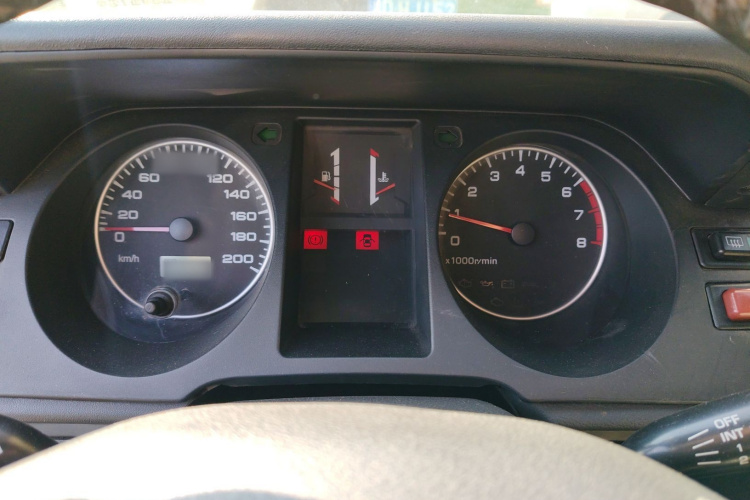 猎豹汽车 猎豹6481 2009款 2.2L 手动两驱局部细节14