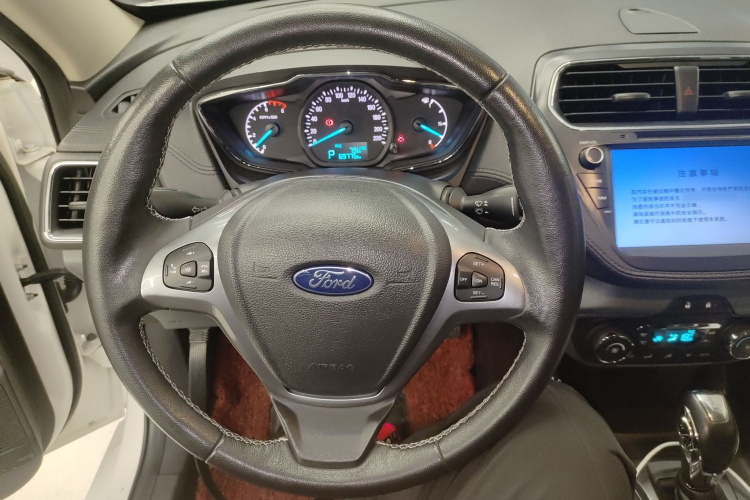 福特 福睿斯 2017款 幸福版 1.5L 自动时尚型中控内饰13