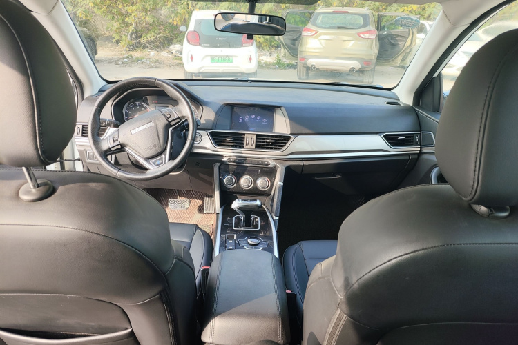 哈弗H6 2018款 蓝标 运动版 1.5T 自动两驱精英型中控内饰7001
