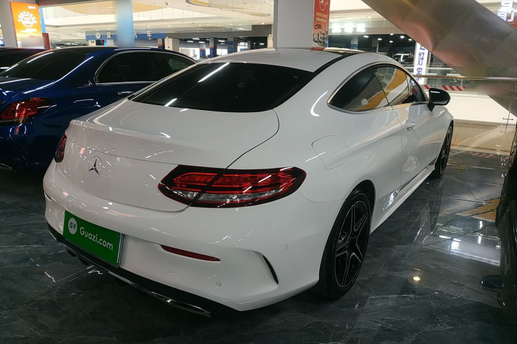 奔驰C级(进口) 2020款 C 260 轿跑车车身外观7