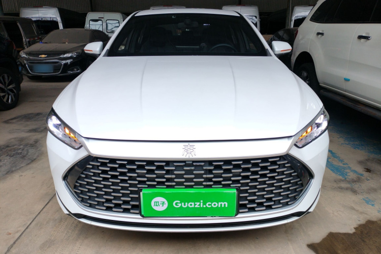 比亚迪 秦PLUS 2021款 DM-i 55KM 旗舰型车身外观2