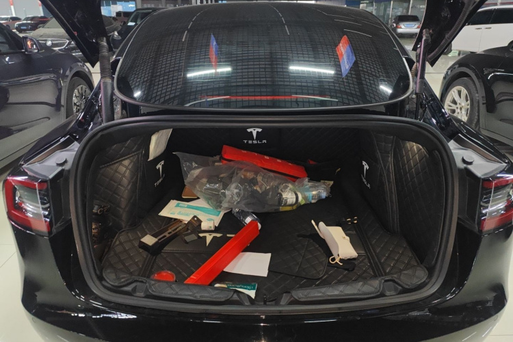 特斯拉 Model 3 2022款 后轮驱动版局部细节23