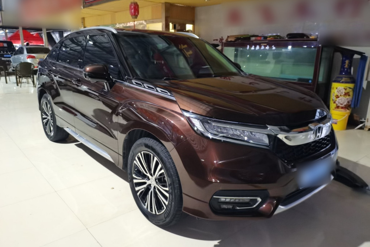 本田 冠道 2017款 370TURBO 四驱尊享版车身外观3