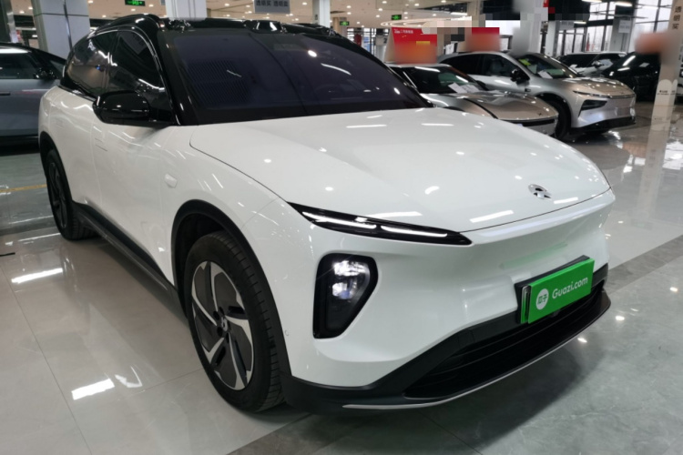 蔚来ES6 2024款 75kWh车身外观3