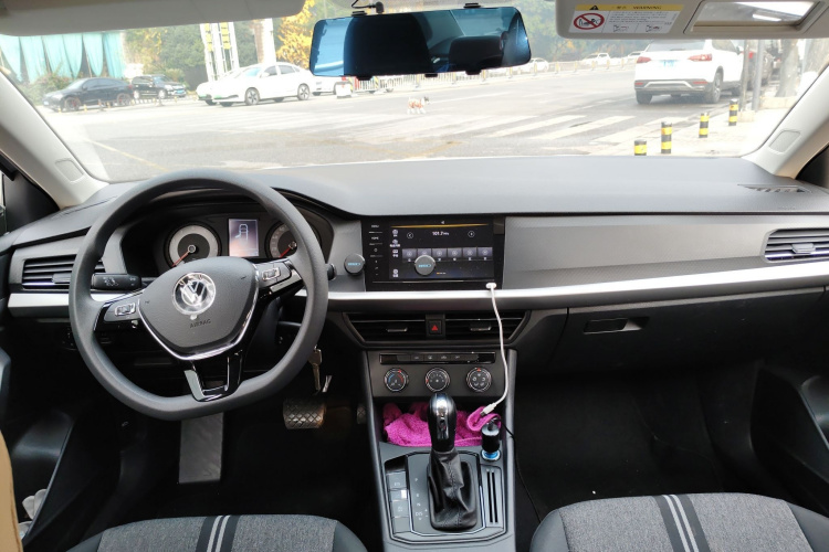 大众 朗逸 2019款 1.5L 自动风尚版 国VI中控内饰7002