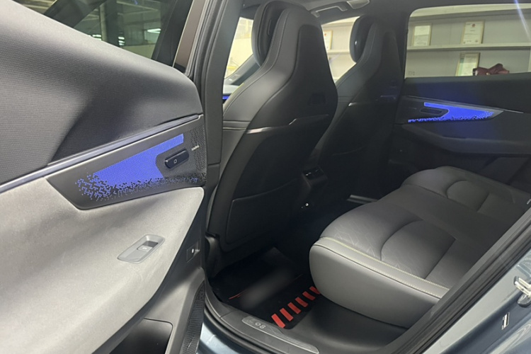 领克08 EM-P 2025款 220km 四驱性能Halo中控内饰7003