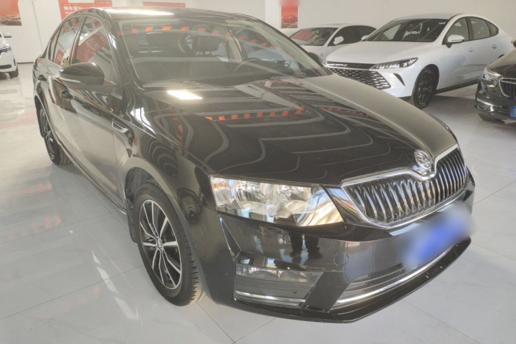 斯柯达 明锐 2017款 1.6L 自动智行版车身外观3