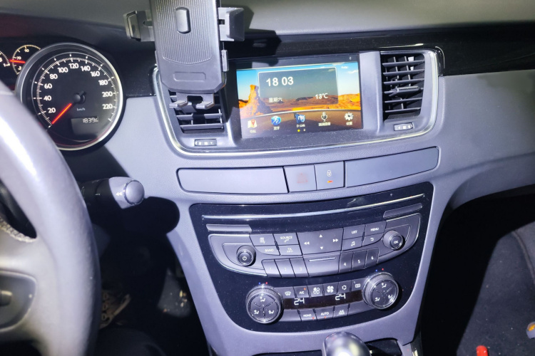 标致508 2015款 1.6THP 自动致臻版局部细节16