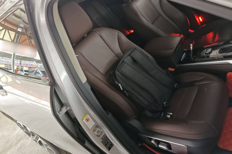 魏牌 VV7 2017款 2.0T 旗舰型局部细节41