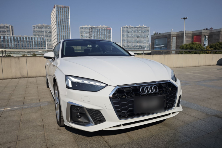 奥迪A5 2021款 Coupe 40 TFSI 时尚动感型车身外观6002
