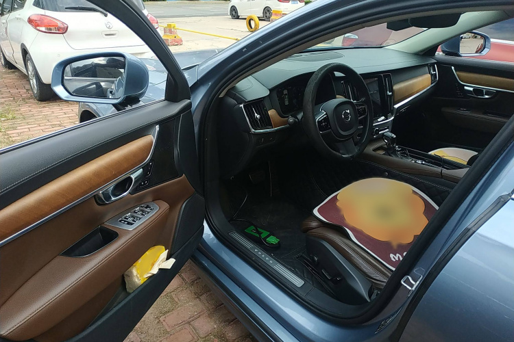 沃尔沃S90 2020款 T5 智远豪华版中控内饰7003