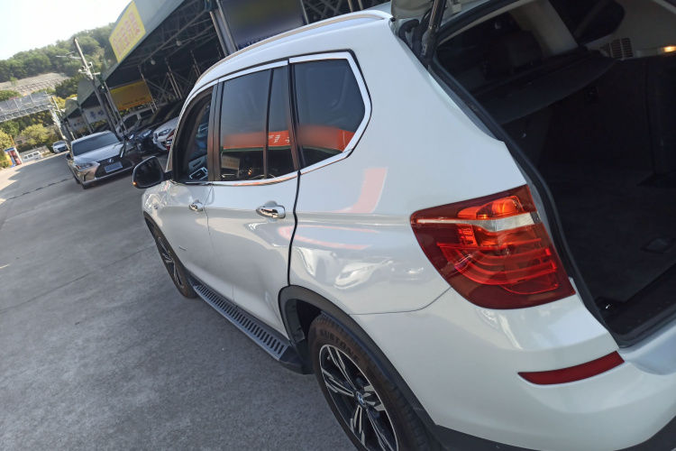 宝马X3(进口) 2016款 sDrive20i车身外观4