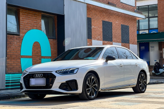 奥迪A4L 2023款 40 TFSI 豪华动感型