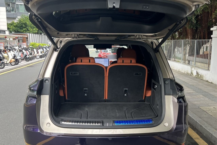 理想汽车 理想L9 2022款 Max车身外观6011