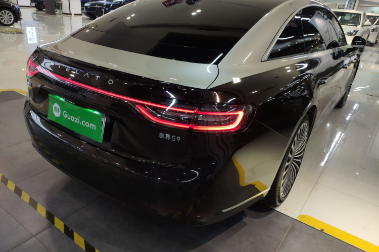 鸿蒙智行 享界S9 2024款 纯电 Ultra 四驱旗舰版车身外观7