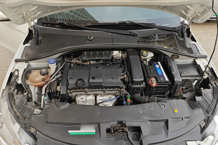 标致301 2014款 1.6L 手动舒适版局部细节24