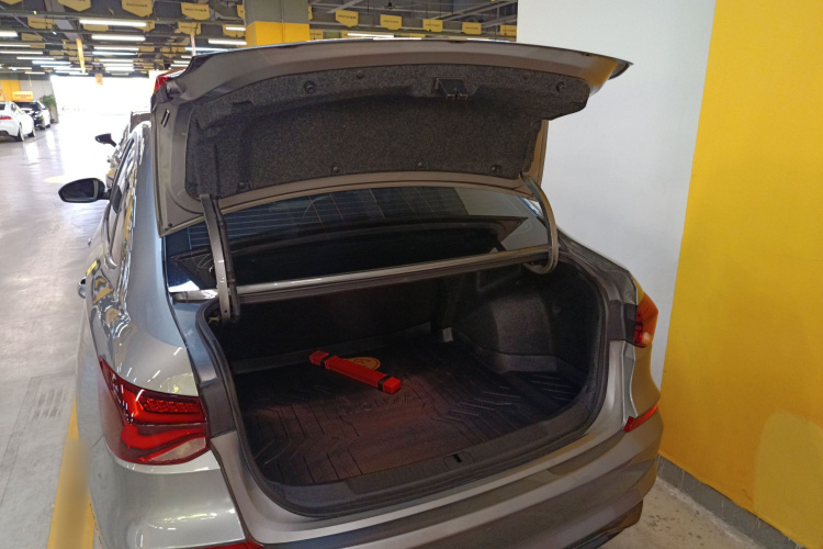 雪佛兰 科鲁泽 2024款 1.5L 双离合悦享版机舱底盘23