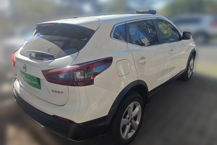 日产 逍客 2023款 经典 2.0L CVT XV舒适版车身外观7