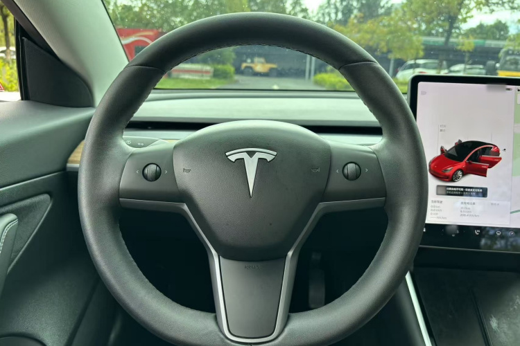 特斯拉 Model 3 2019款 标准续航后驱升级版中控内饰7005