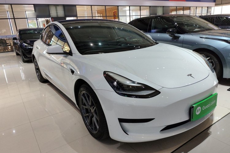 特斯拉 Model 3 2021款 标准续航后驱升级版 3D6车身外观3