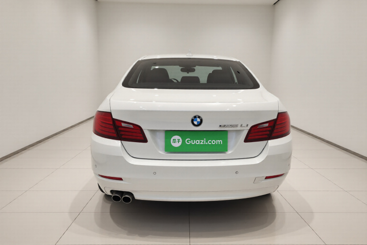 宝马5系 2017款 525Li 领先型车身外观6