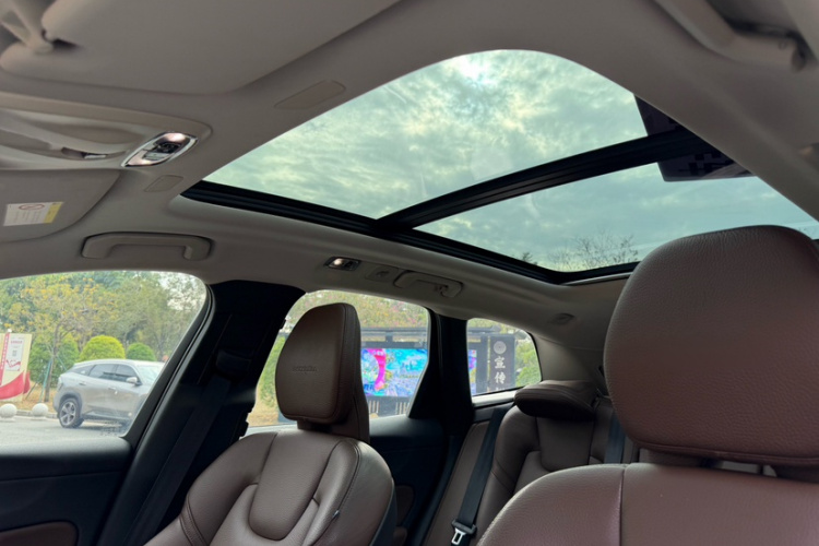 沃尔沃XC60 2020款 T5 四驱智远豪华版中控内饰7003