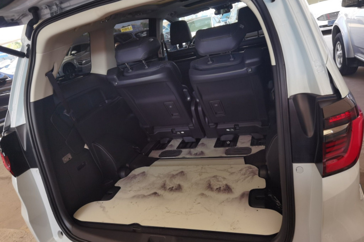 本田 艾力绅 2024款 2.0L e:HEV 豪华版机舱底盘23