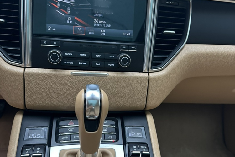 保时捷 2017款  Macan 2.0T中控内饰7009