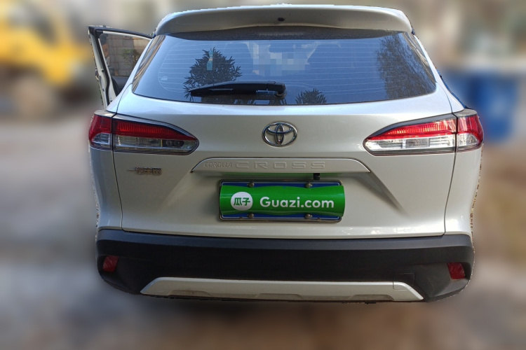 丰田 卡罗拉锐放 2023款 2.0L 先锋版车身外观6