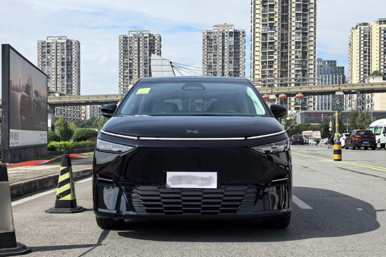 小鹏X9 2025款 740超长续航 Max车身外观6003