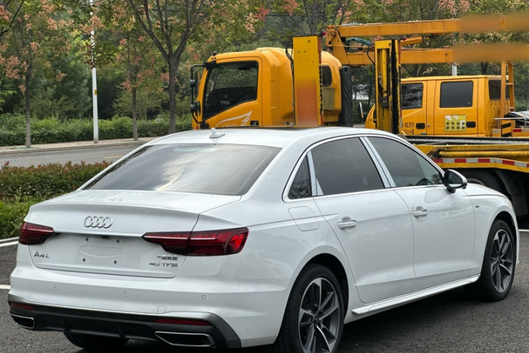 奥迪A4L 2024款 40 TFSI 时尚动感型车身外观6005