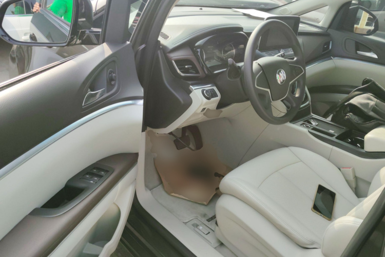 别克GL8 2021款 陆上公务舱 652T 舒适型中控内饰20