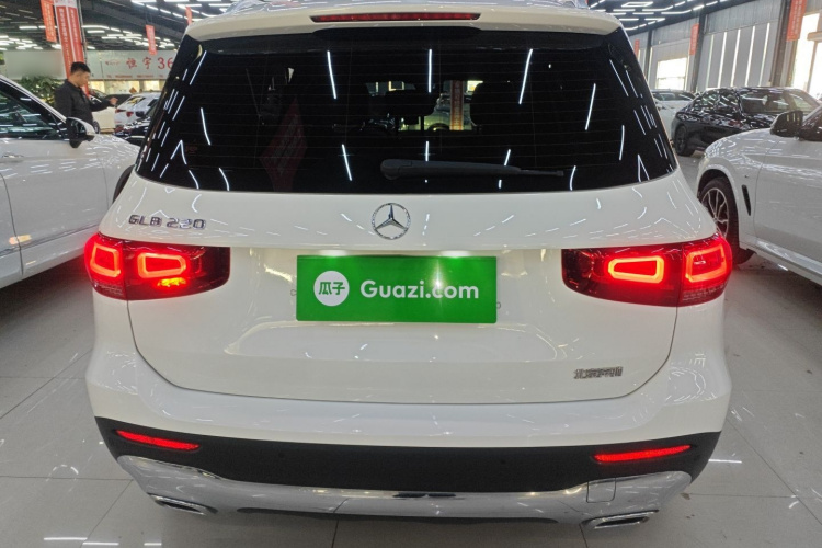 奔驰GLB 2023款 GLB 220 动感型车身外观6004