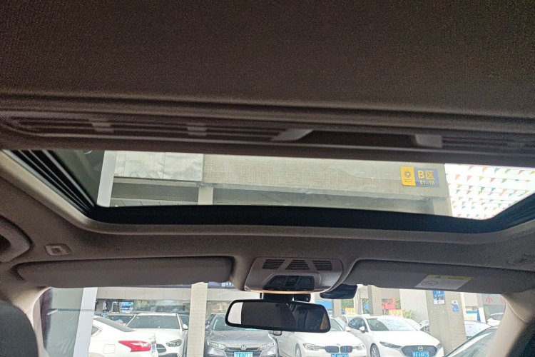 宝马3系 2018款 320Li 领先型M运动套装中控内饰22