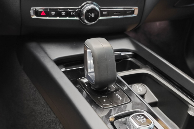 沃尔沃XC60 2022款 B5 四驱智逸豪华版局部细节18