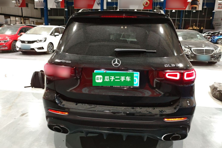 奔驰GLB AMG 2023款 AMG GLB 35 4MATIC车身外观6